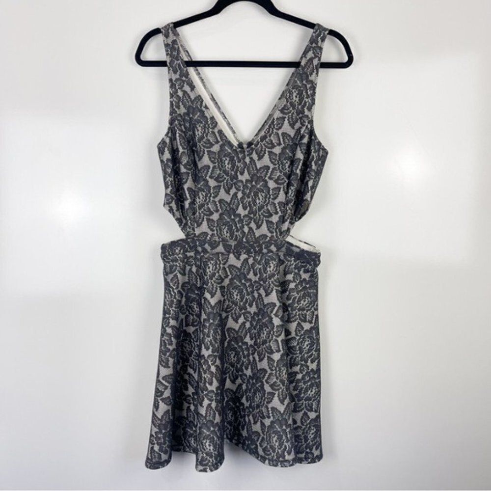 Abercrombie & Fitch Lace Mini Dress Sleeveless Cutout Women’s Size Large NWT